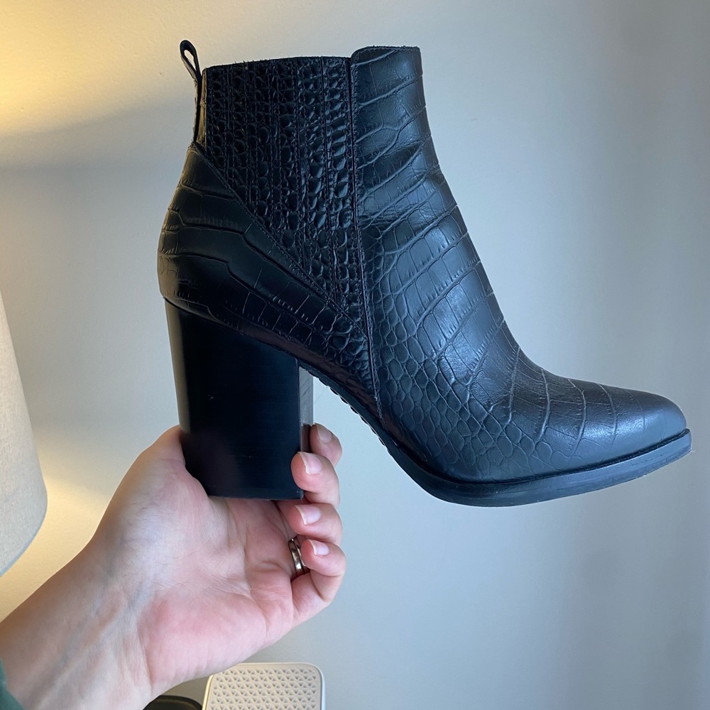 Alva bootie Marc Fisher LTD